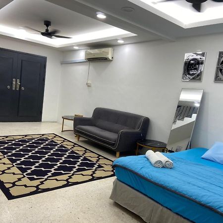 Hs Homestay Cenderawasih Kuantan Town Esterno foto